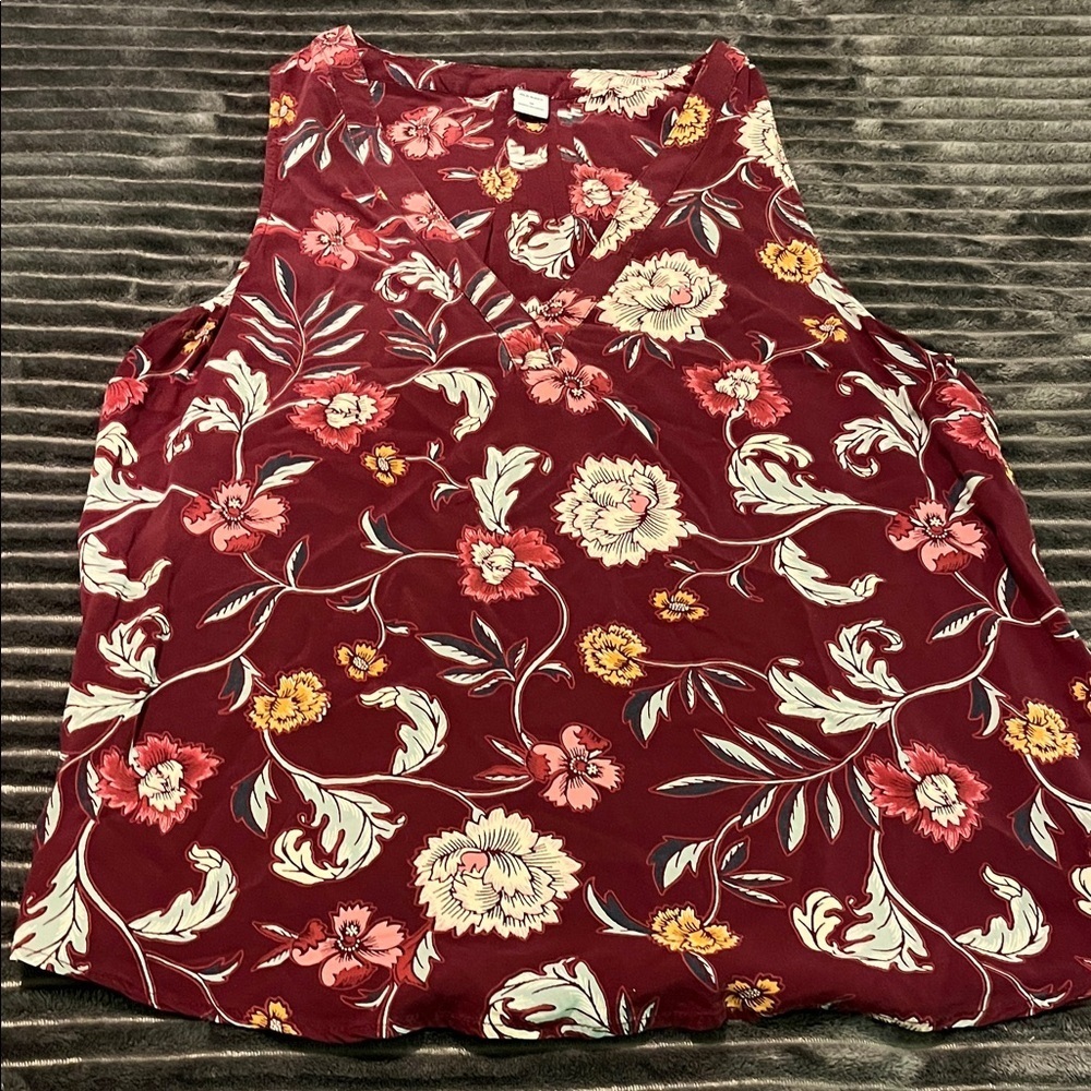 Old Navy Floral Burgundy Tank Top